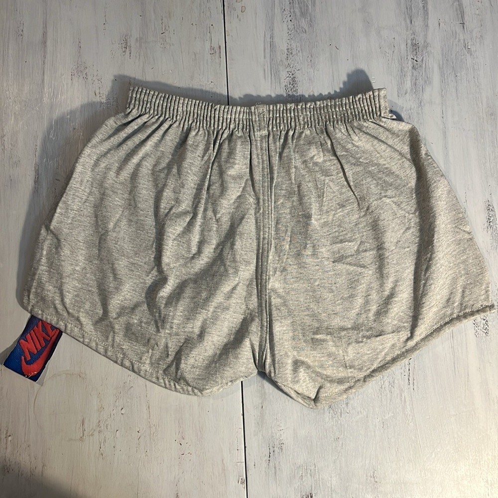 Vintage Nike Women's Grey Shorts, NEW WITH TAGS, Sz XL - Picture 7 of 9